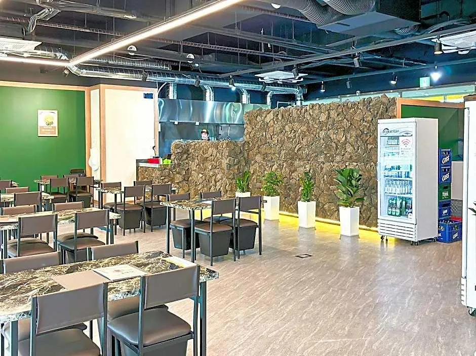 Yeongjongdo Air Sky Hotel Incheon Airport 4*,